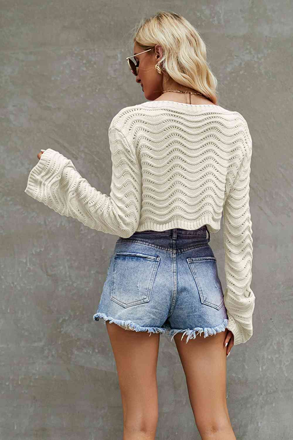 Effortlessly Elegant Sweater with a Timeless Design