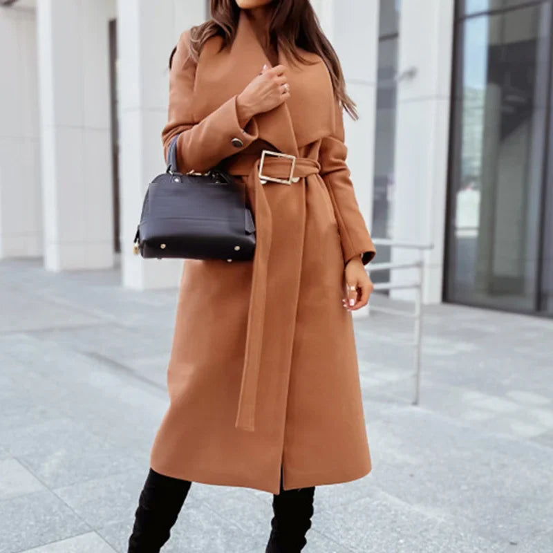 Gracefully Styled Coat for Any Occasion