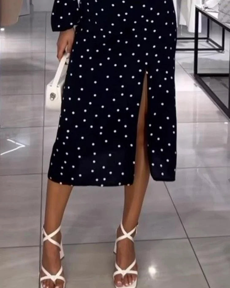 Gracefully Styled Dress for Any Occasion
