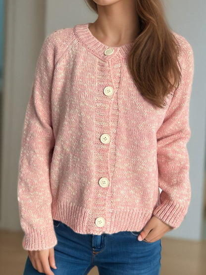 Effortlessly Elegant Cardigan with a Timeless Design
