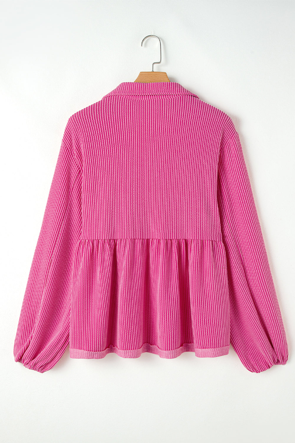 Effortlessly Elegant Blouse with a Timeless Design