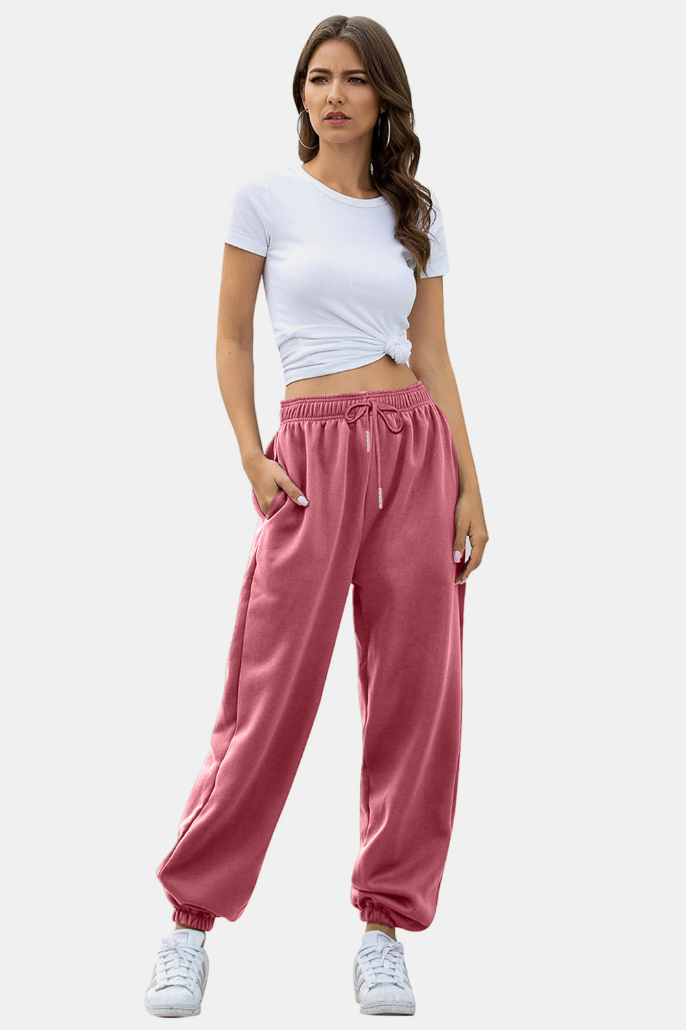 Effortlessly Elegant Pants with a Timeless Design