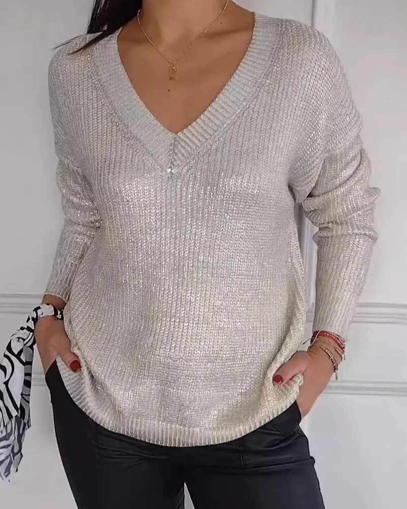 Beautifully Finished Sweater in a Timeless Design