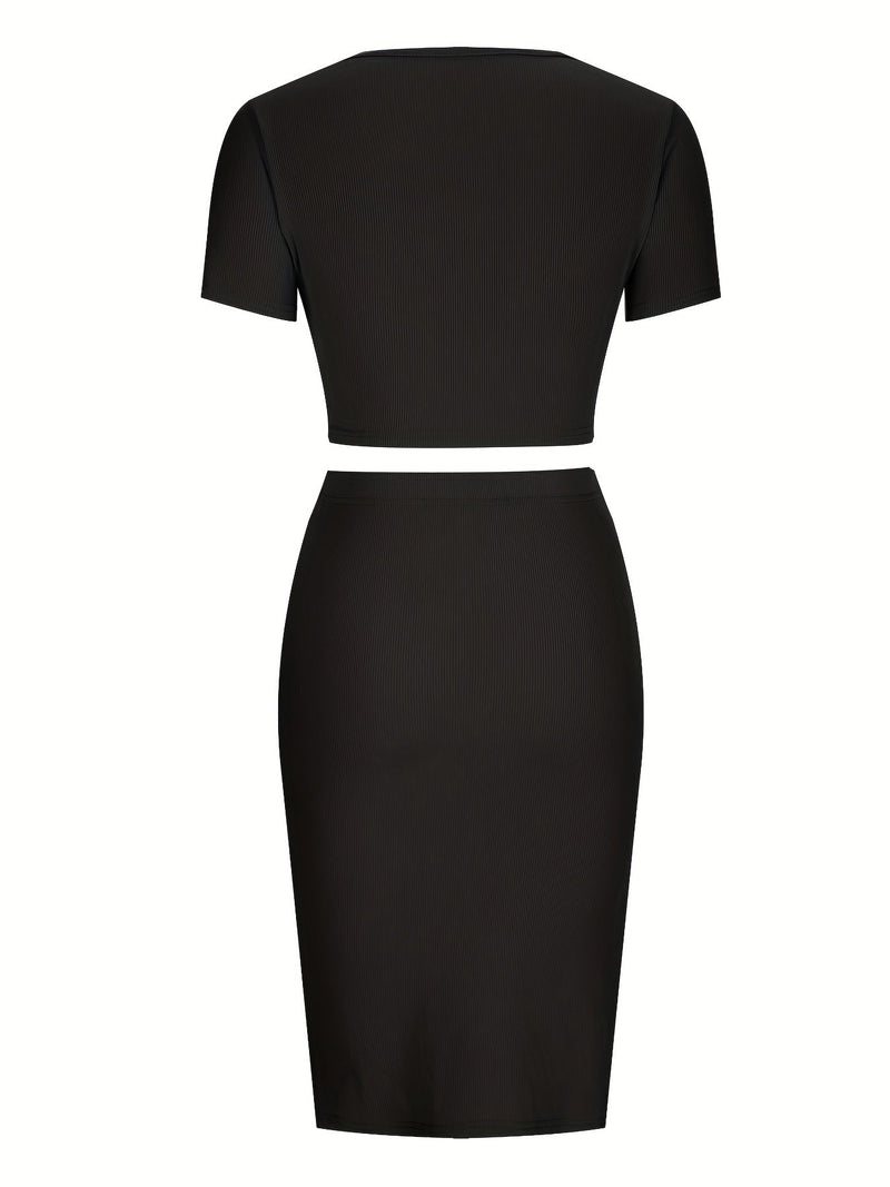 Effortlessly Elegant Top with a Timeless Design