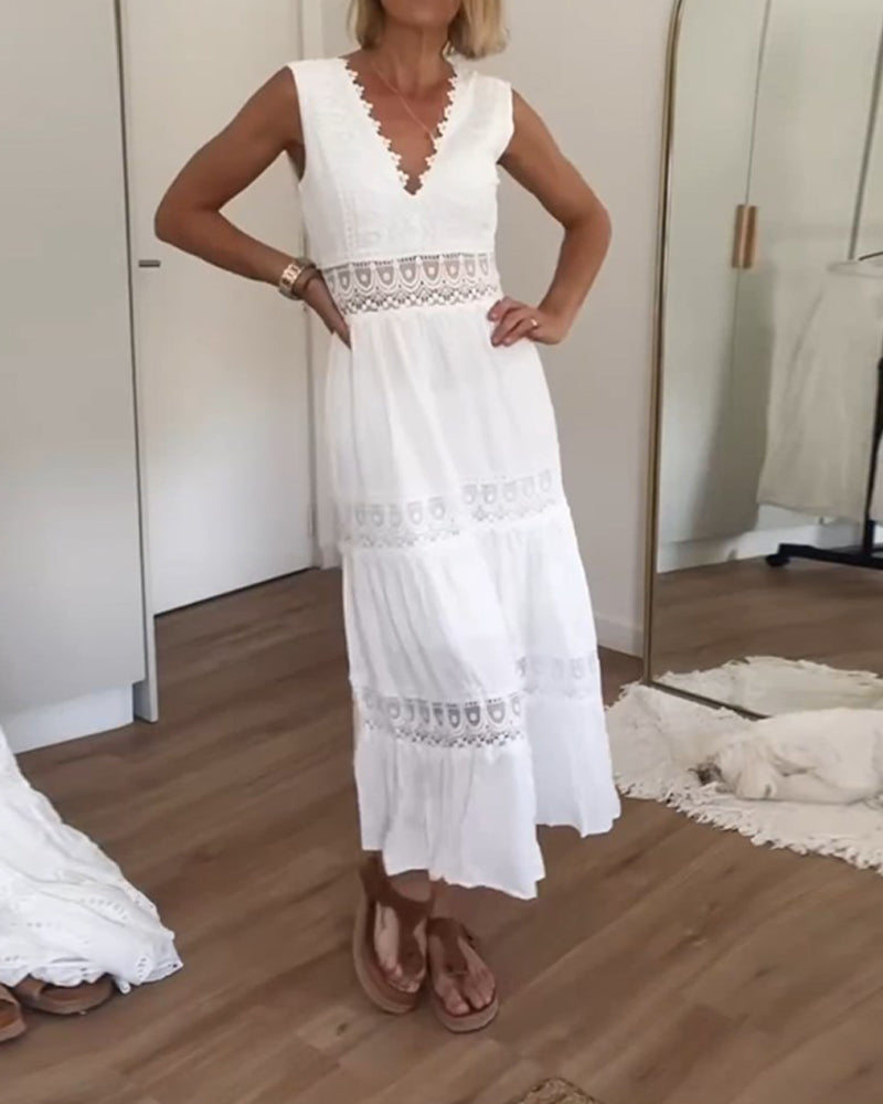 Sophisticated Dress with a Clean Classic Look