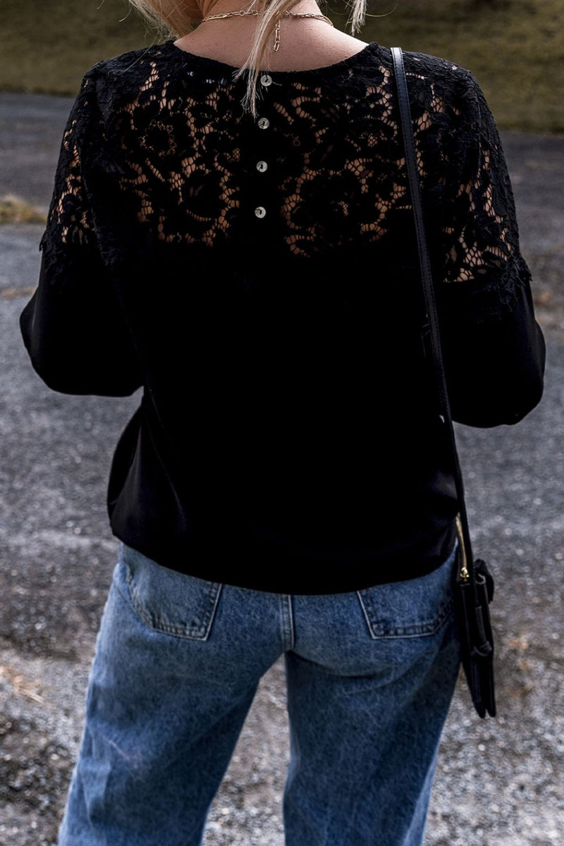 Elegantly Styled Blouse for Everyday Wear