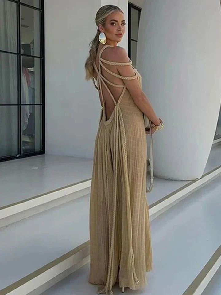 Gracefully Styled Dress for Any Occasion