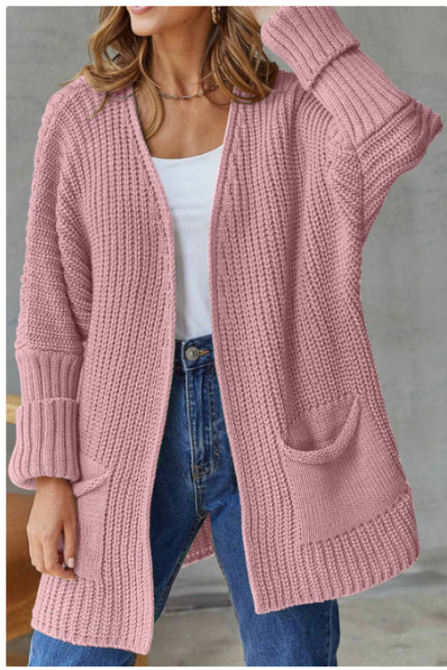 Well Tailored Cardigan with a Graceful Silhouette