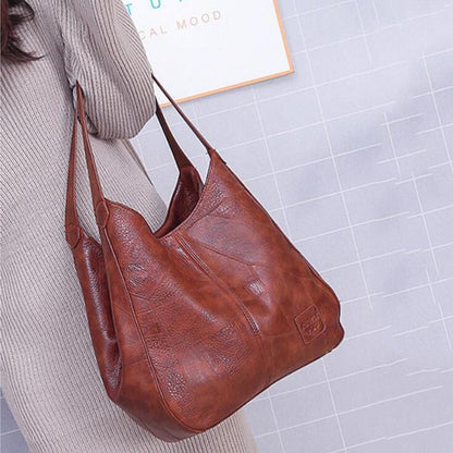 Well Tailored Bag with a Graceful Silhouette
