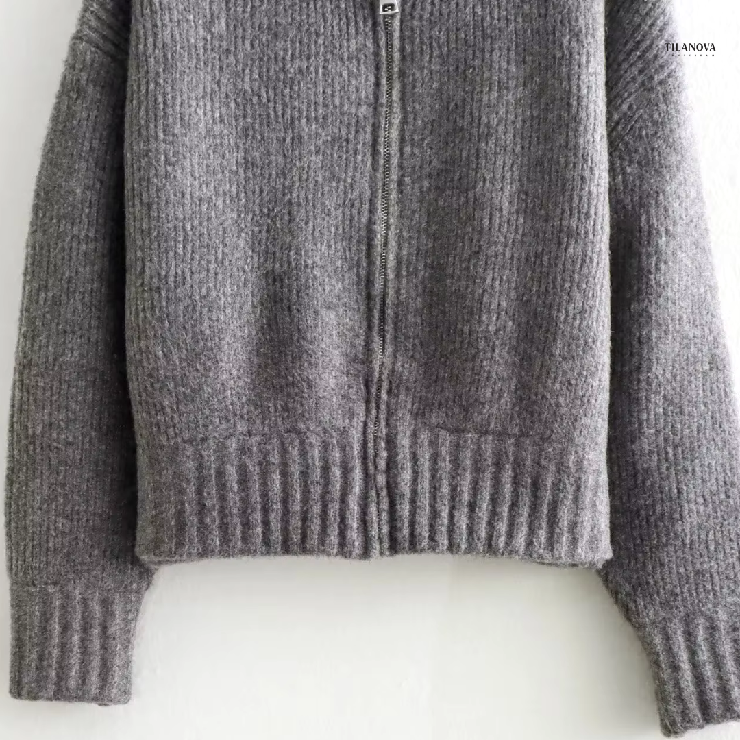 Well Tailored Cardigan with a Graceful Silhouette