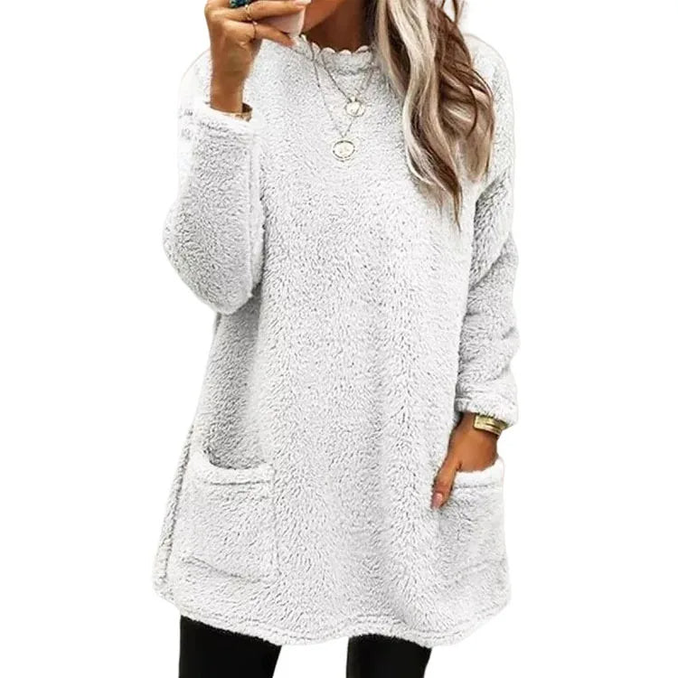 Effortlessly Elegant Sweater with a Timeless Design