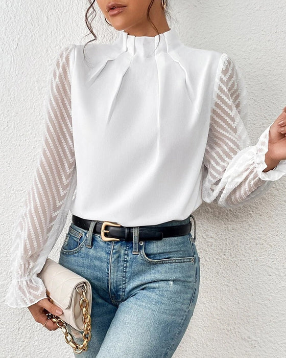 Effortlessly Elegant Shirt with a Timeless Design