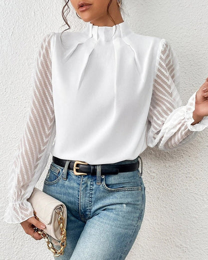 Effortlessly Elegant Shirt with a Timeless Design