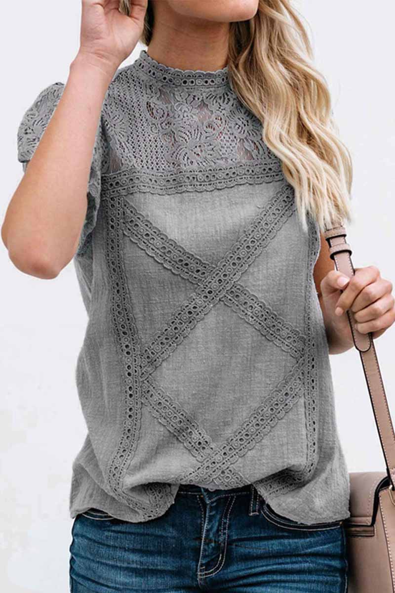 Classic Vintage Blouse with a Flattering Fit