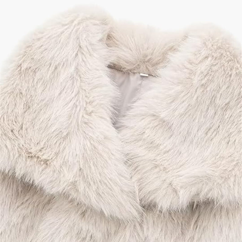 Classic Vintage & Enduringly Stylish Coat