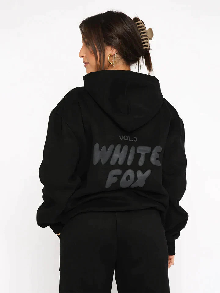 Effortlessly Elegant Garment with a Timeless Design