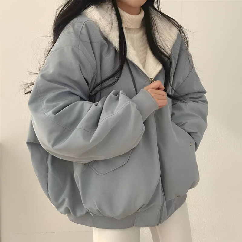 Gracefully Styled Jacket for Any Occasion