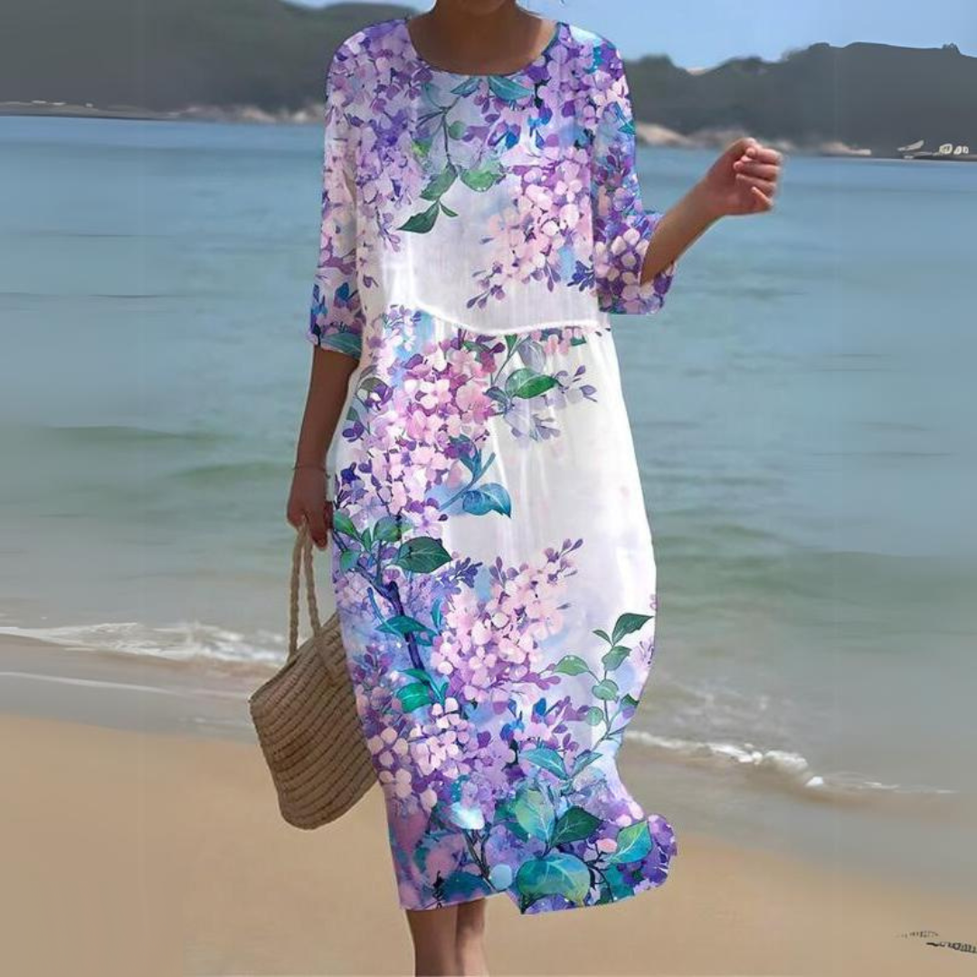 Beautifully Finished Dress in a Timeless Design