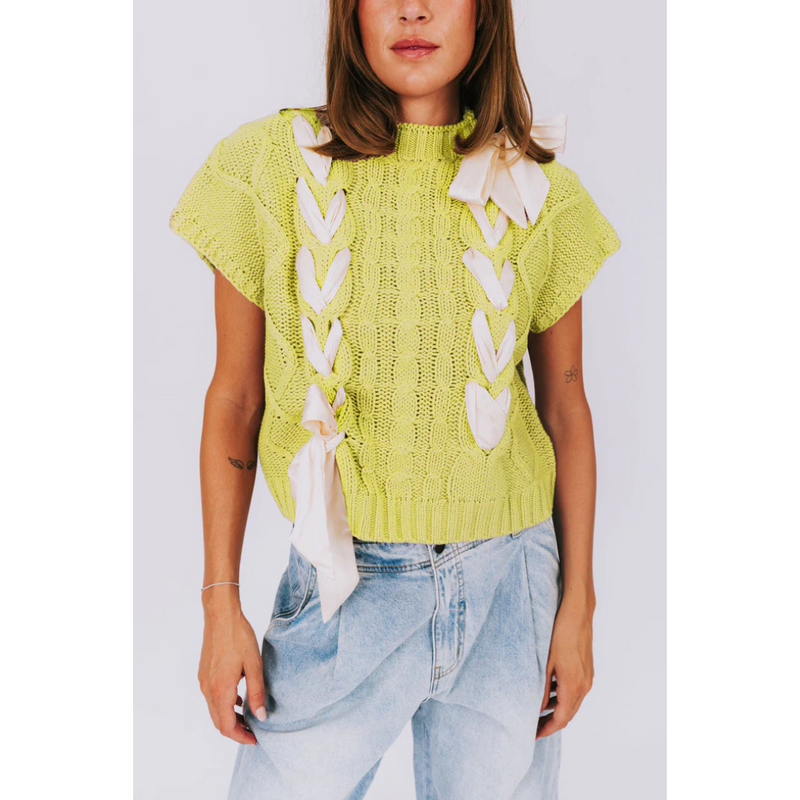 Well Tailored Sweater with a Graceful Silhouette