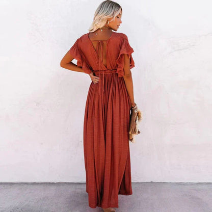 Beautifully Finished Dress in a Timeless Design