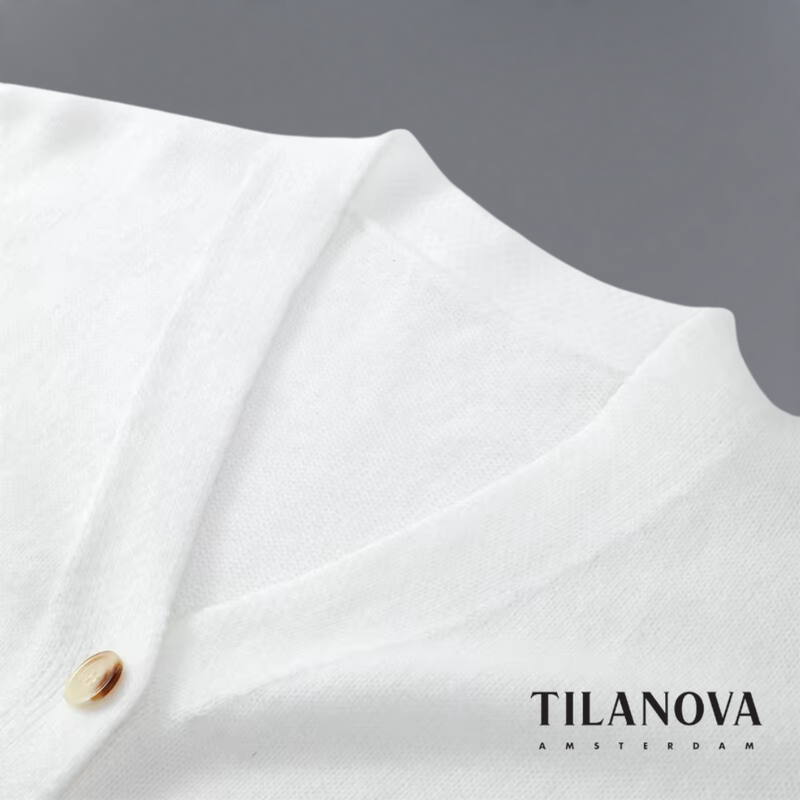 Effortlessly Elegant Cardigan with a Timeless Design