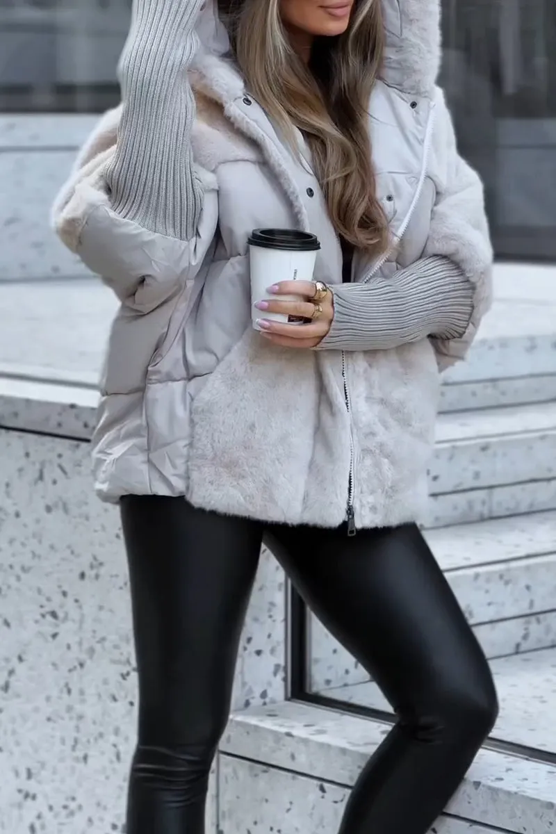 Elegantly Styled Jacket for Everyday Wear