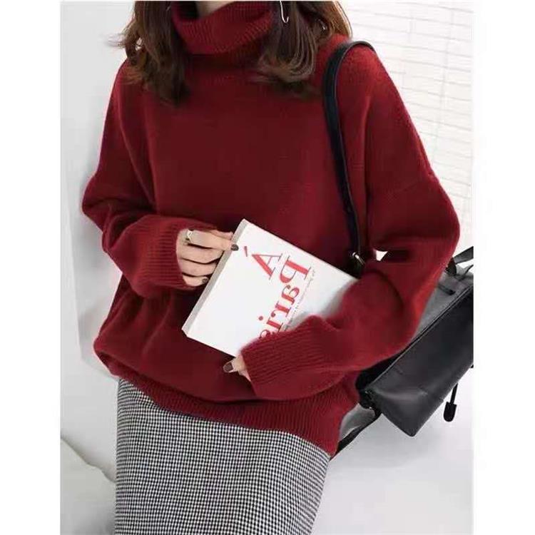 Beautifully Finished Sweater in a Timeless Design