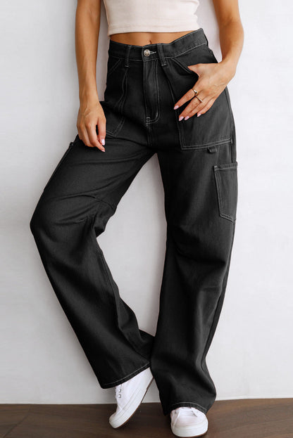 Effortlessly Elegant Pants with a Timeless Design