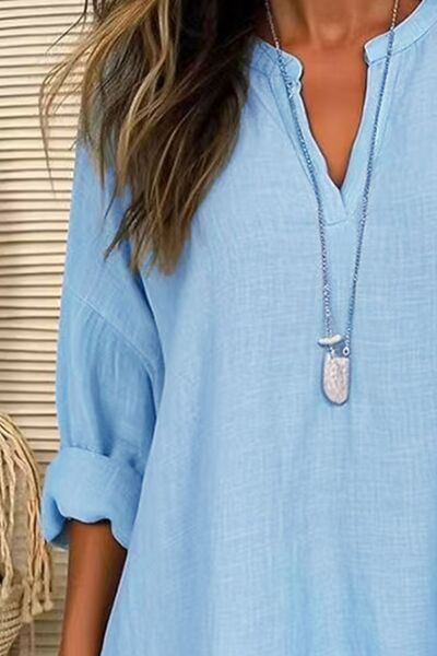 Classic Vintage Blouse with a Flattering Fit