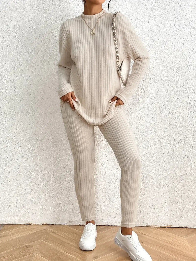 Polished Trousers with an Effortless Classic Look