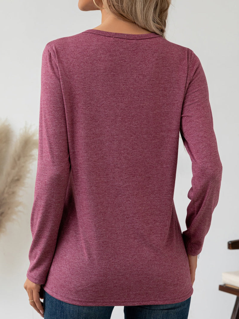 Well Tailored T-Shirt with a Graceful Silhouette