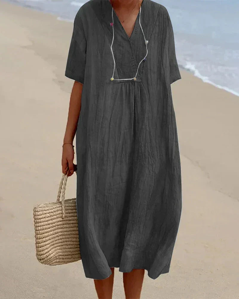 Well Tailored Dress with a Graceful Silhouette