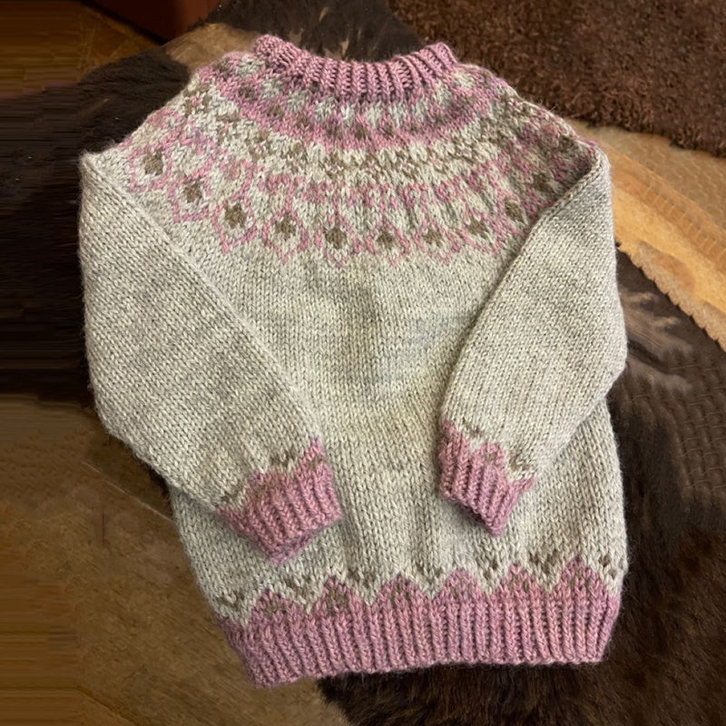 Harkitusti suunniteltu Villapaita