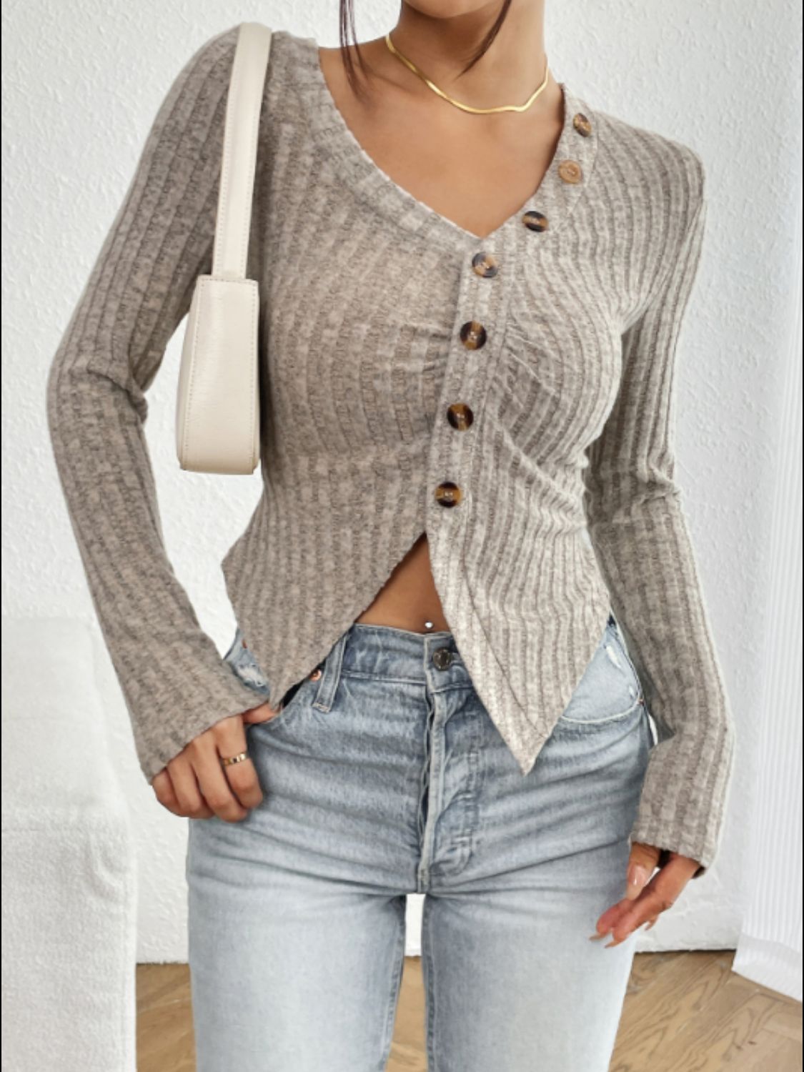 Beautifully Crafted T-Shirt in a Classic Style