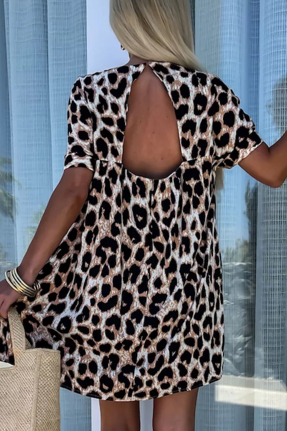 Gracefully Styled Dress for Any Occasion