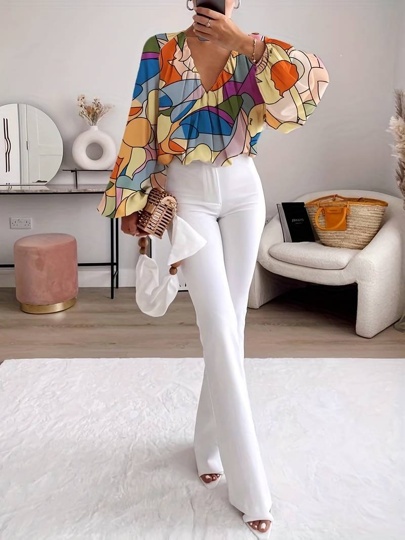 Effortlessly Elegant Blouse with a Timeless Design
