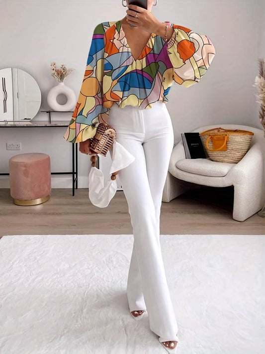 Effortlessly Elegant Blouse with a Timeless Design