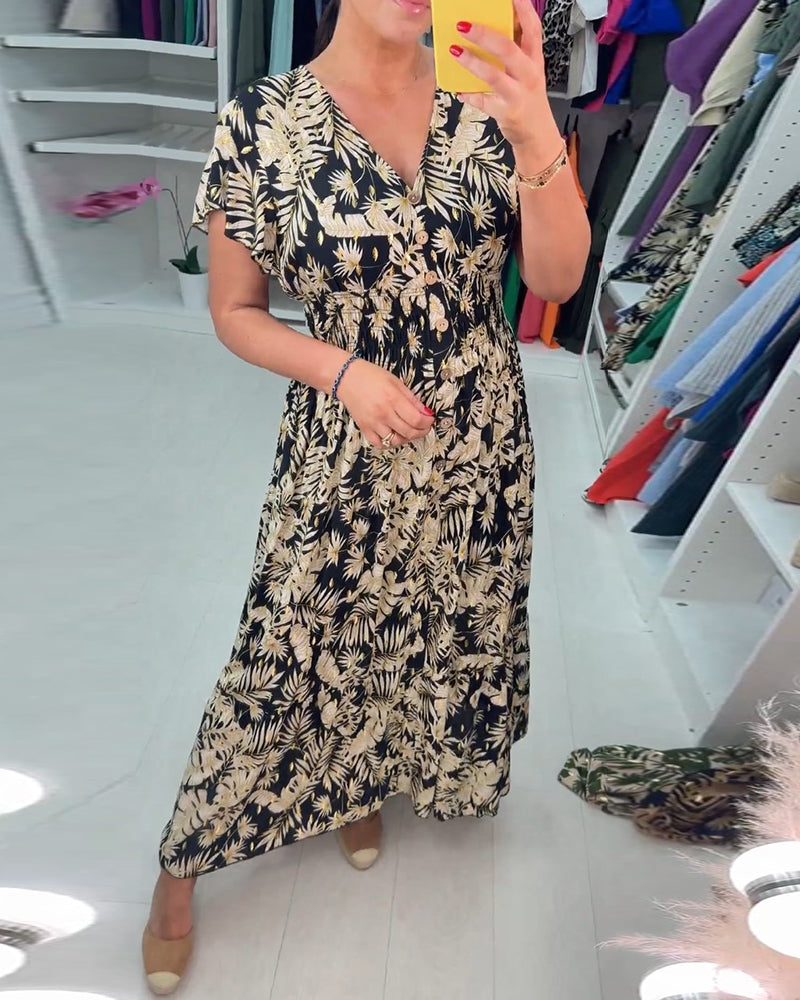 Classic Vintage Dress with a Flattering Fit