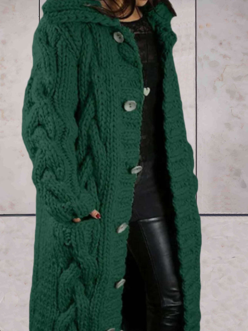 Sulokkaasti suunniteltu Takki