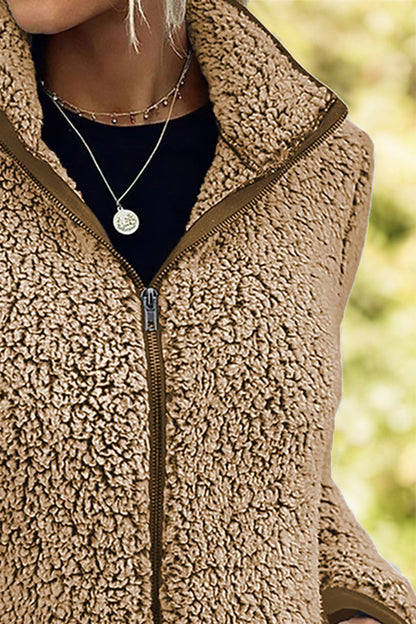 Effortlessly Elegant Jacket with a Timeless Design
