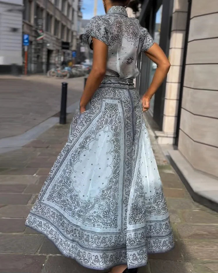 Effortlessly Elegant Garment with a Timeless Design