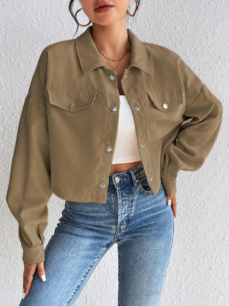 Well Tailored Jacket with a Graceful Silhouette