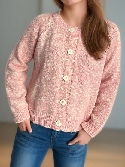 Effortlessly Elegant Cardigan with a Timeless Design