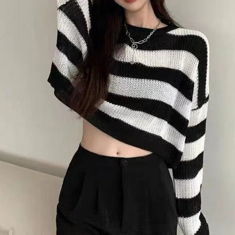 Lien® | Elegant striped sweater for women
