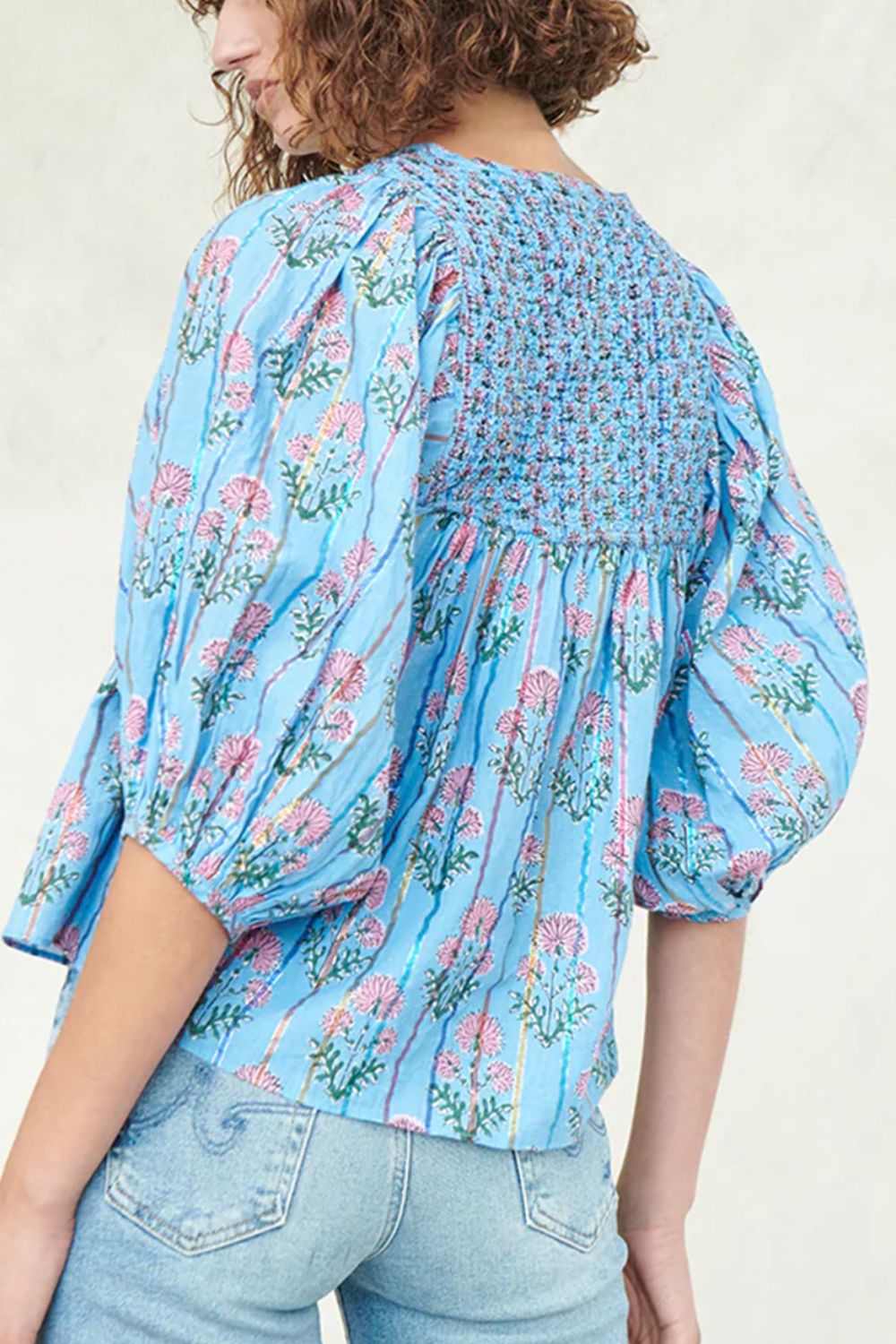 Sophisticated Blouse with a Clean Classic Look