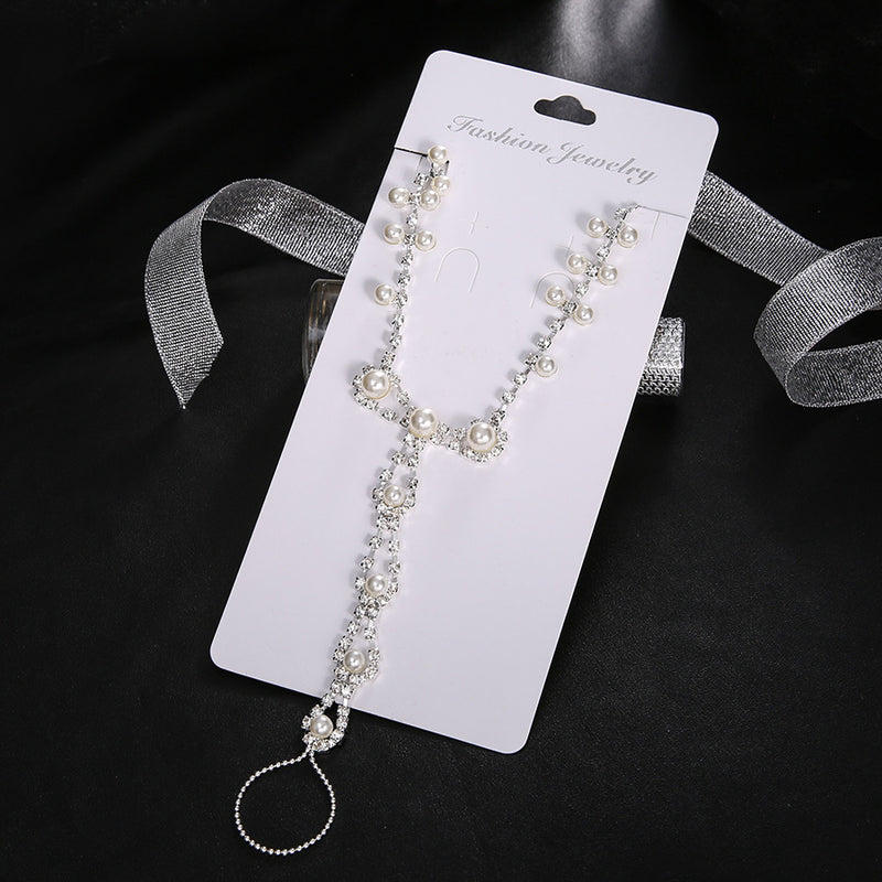 Hurmaava Helmi Nilkkakoru jokaiseen tilaisuuteen