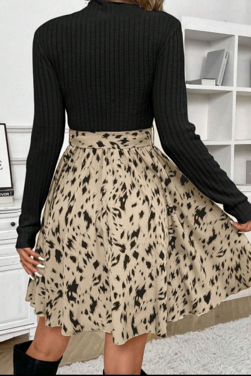 Classic Vintage Dress with a Flattering Fit