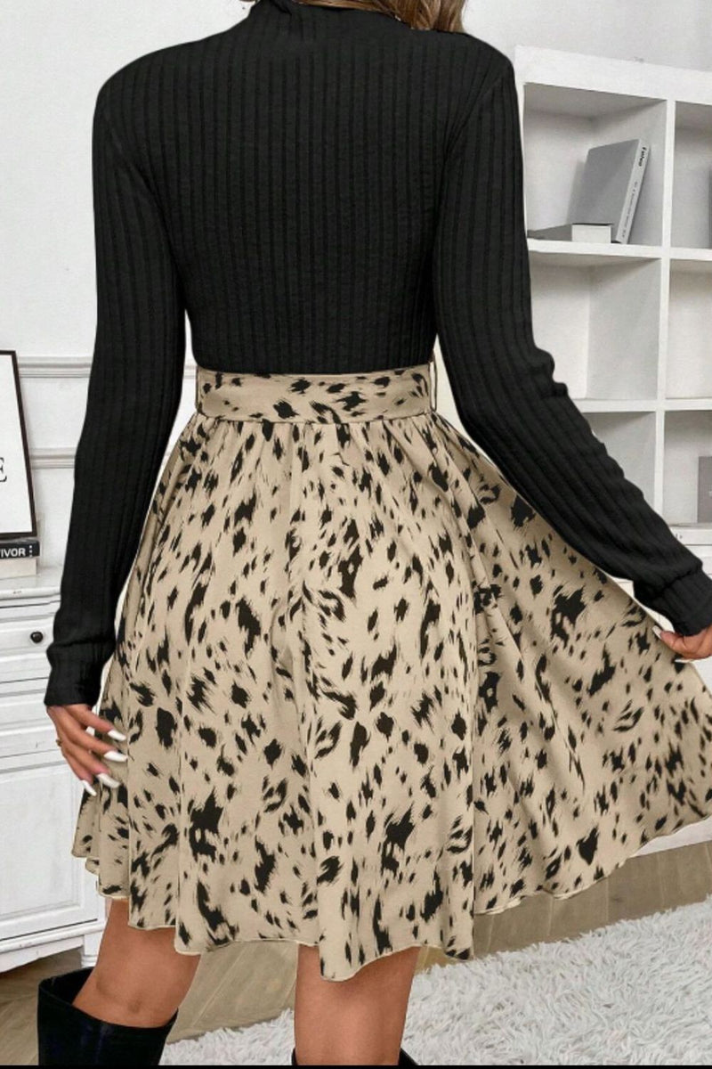 Classic Vintage Dress with a Flattering Fit
