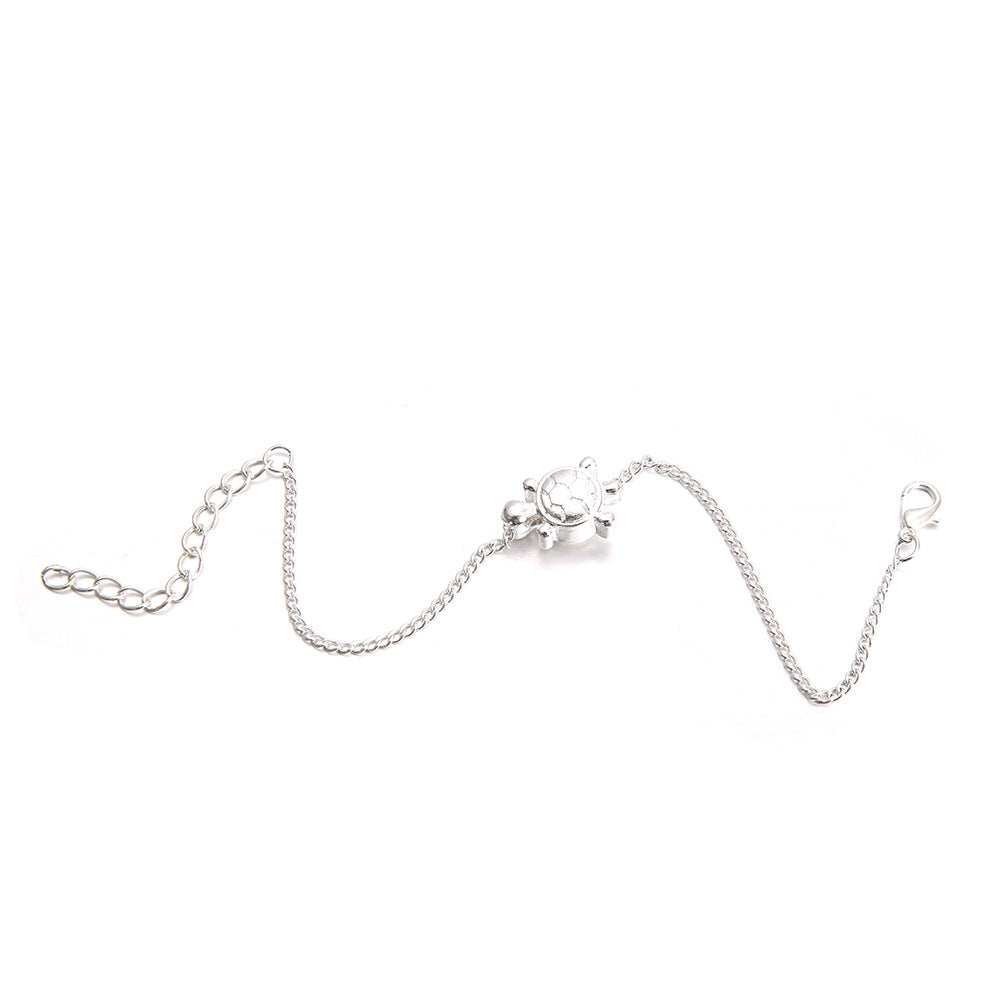 Klassinen Nilkkakoru ajattomalla viehätyksellä