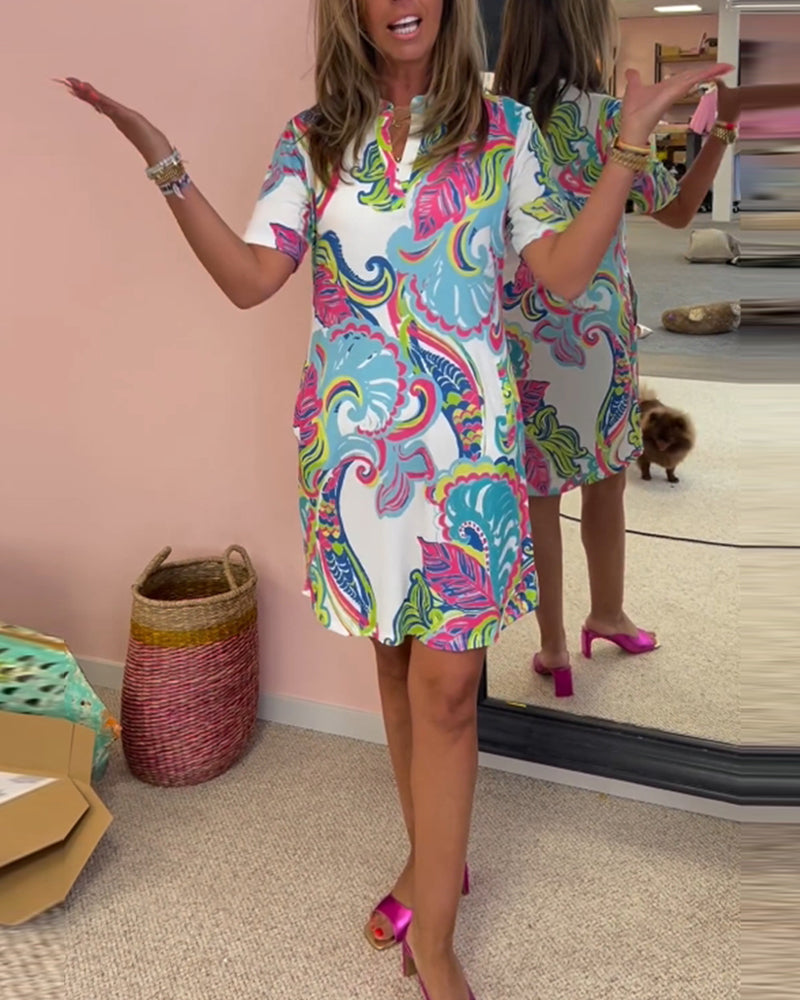Classic Vintage Dress with a Flattering Fit